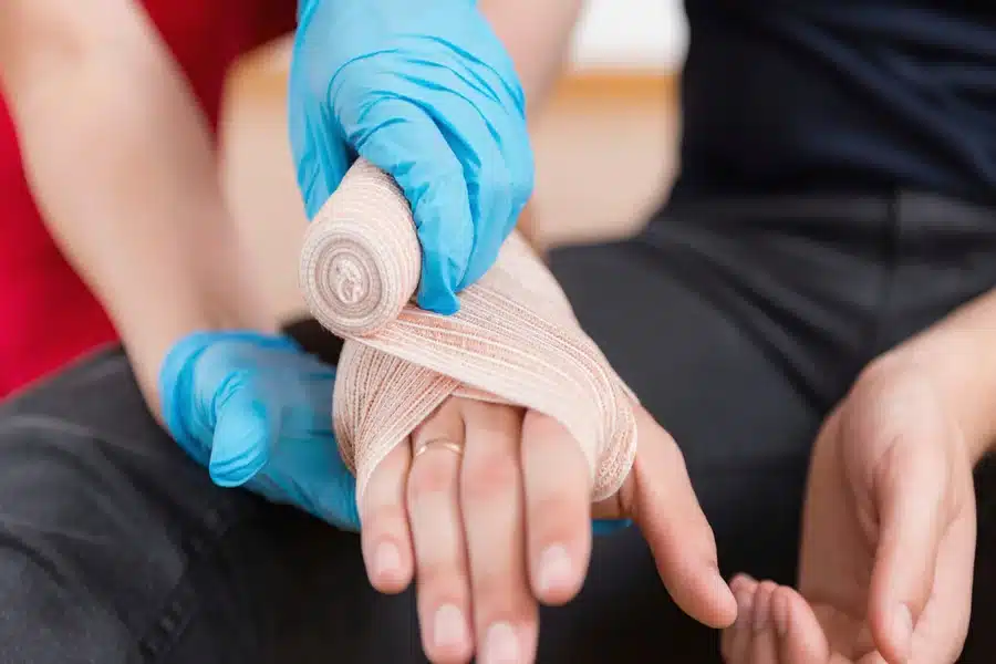 First Aid For Snake Bites: When Every Minute Counts