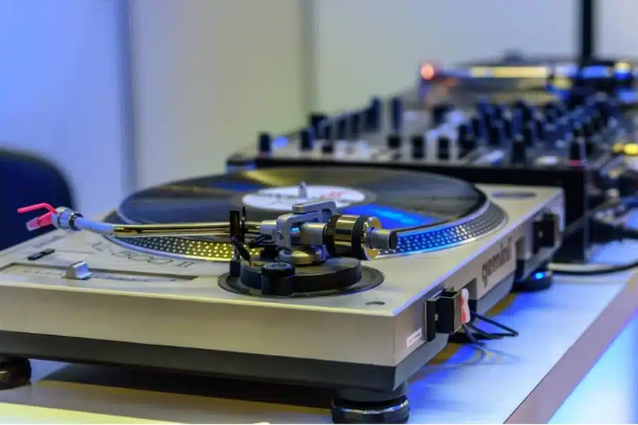 Wedding DJs: Create Unforgettable Celebrations with Music