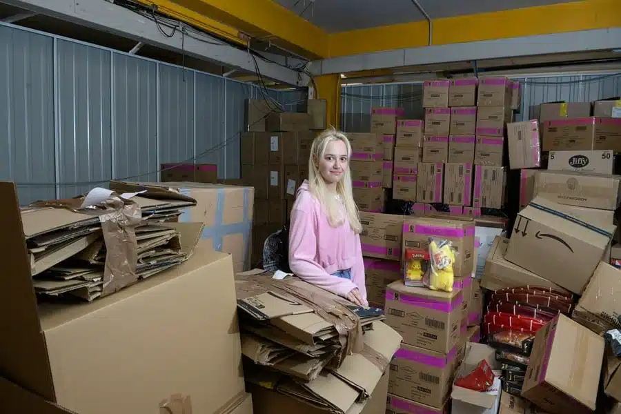 Why South London Businesses Are Ditching Expensive Office Space for Self Storage Units?